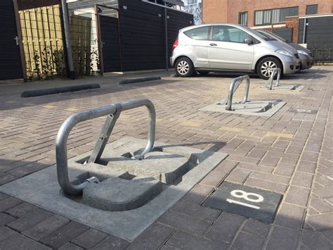 Parkeerbeugel voor uw vrije parkeerplaats .